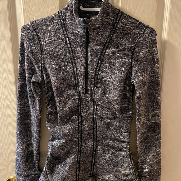 Lululemon Half zip Black White jacket size 2-4 - Picture 2 of 2